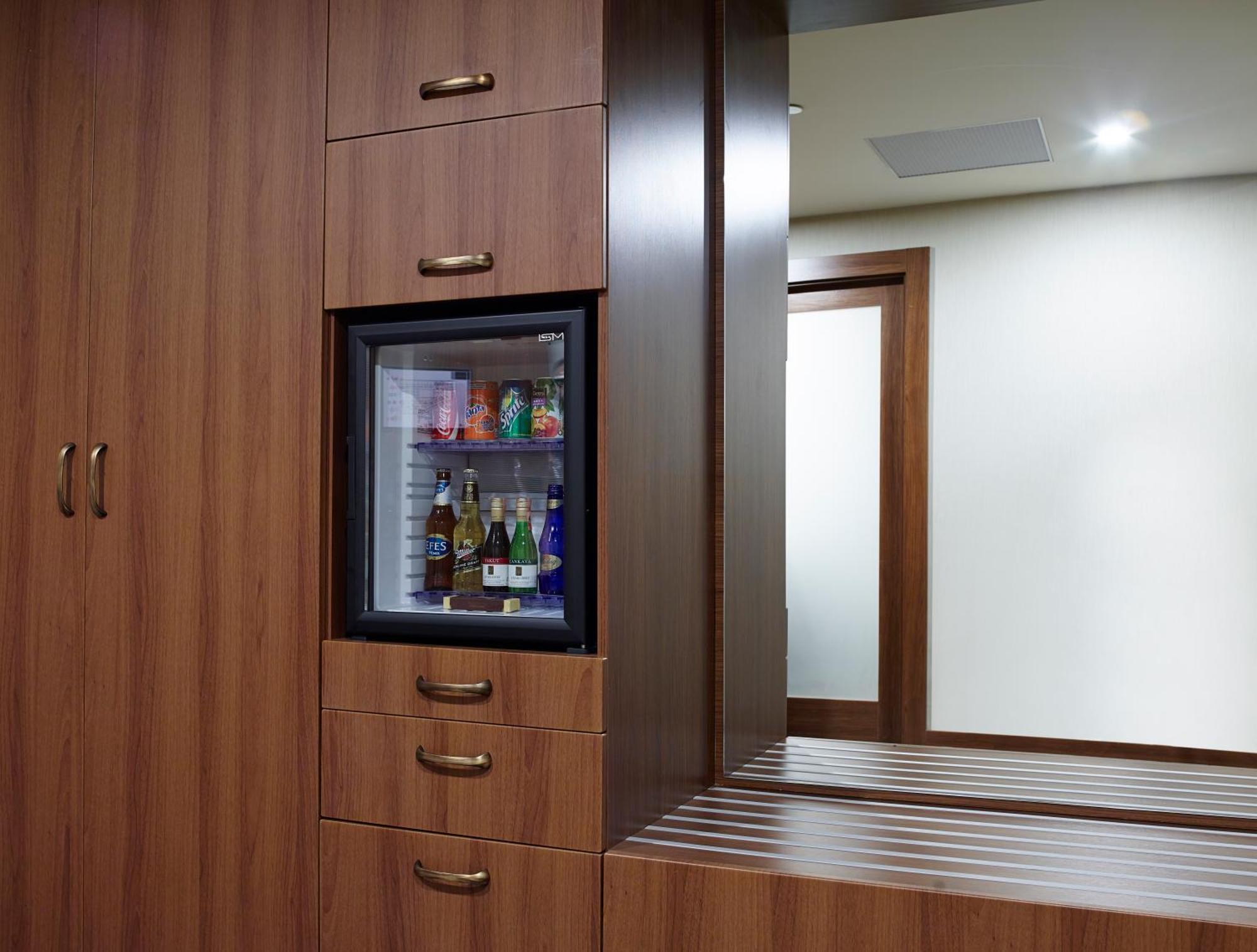 Euro Park Otel Истанбул Екстериор снимка